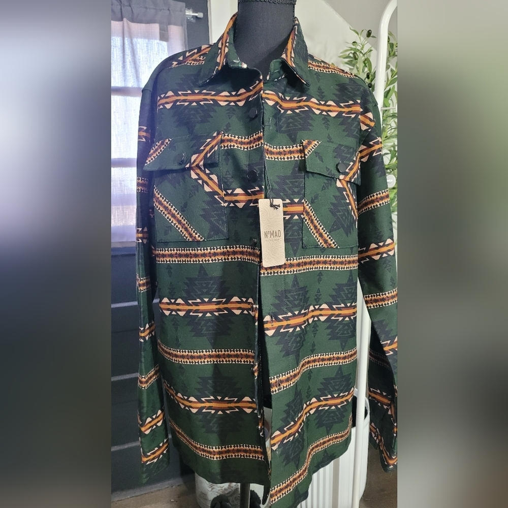 Nomad Men’s L Aztec Button Up Shacket / NEW